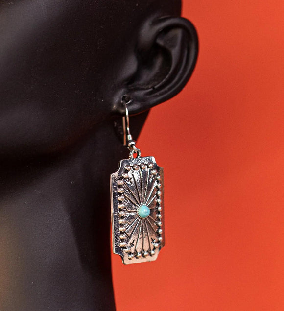 TURQUOISE DANGLING EARRING