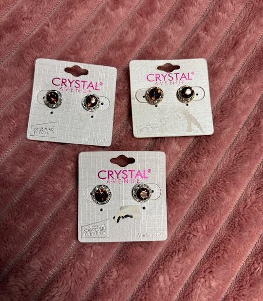 Small Brown Studs