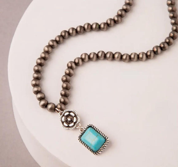 Navajo Western Pearl Necklace With Turquoise