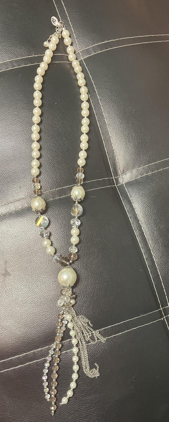 Long Beaded Pearl NECKLACE