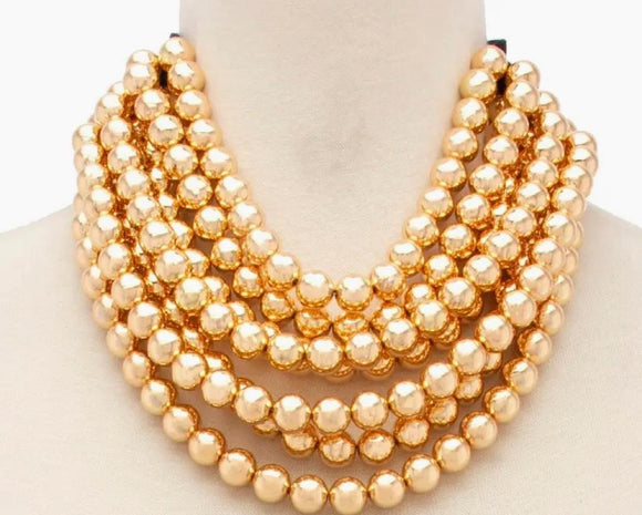 GOLD CHUNKY MAGNETIC NECKLACE