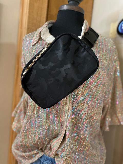 Waterproof Zipped Crossbody Chest Bag