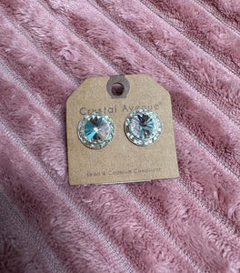 Clear Medium Studs
