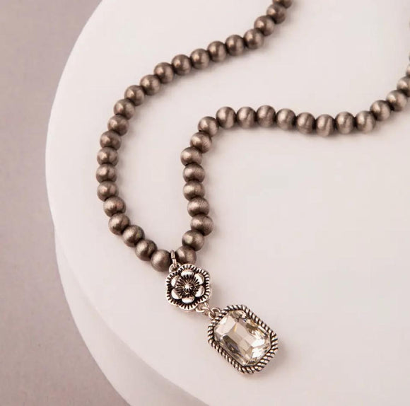 Western Navajo Pearl Floral Clear Beaded Necklace
