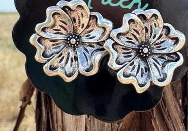 Silver Stud Flower Earrings