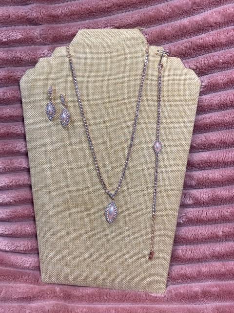 Rose Gold Elegant With Bracelet