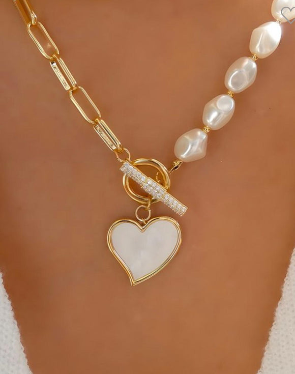 PEARL HEART NECKLACE
