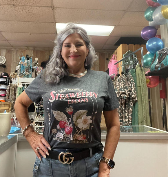 STRAWBERRY DREAMS TEE