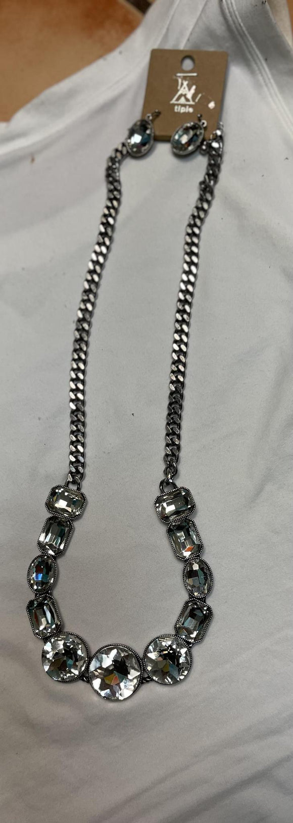 Clear Necklace Set