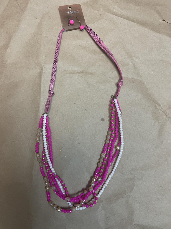 FUCHSIA NECKLACE