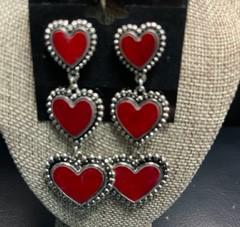 red heart earring